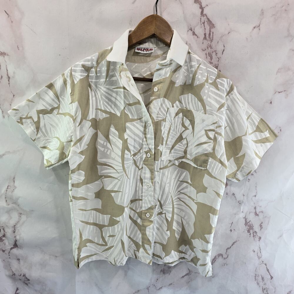 Vintage Shirt Womens Medium Beige Tan Polo Button Up Leaf Botanical Short Sleeve